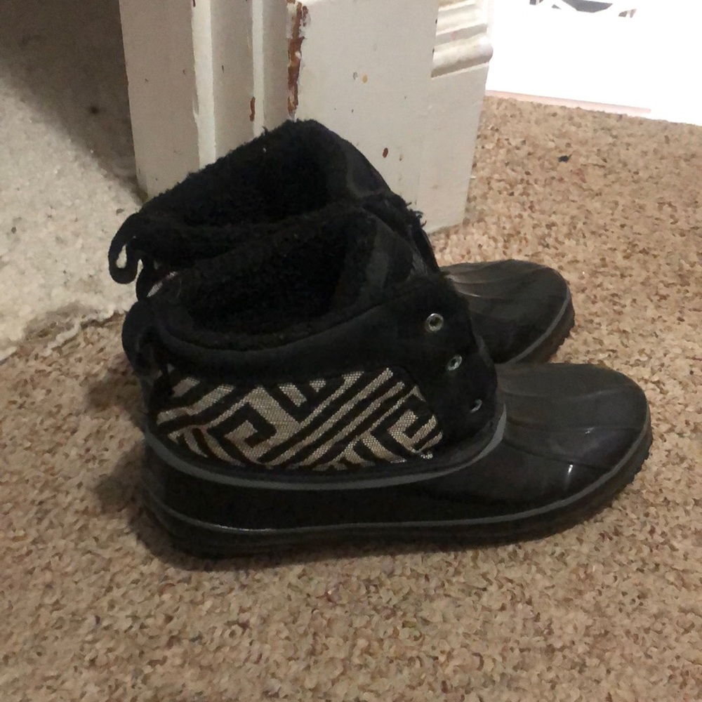 Black boots